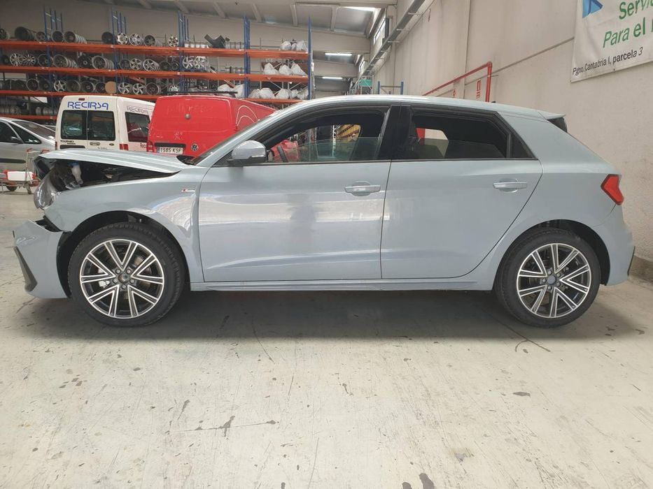 Câmera De Visualização Frontal Audi A1 Sportback Gba