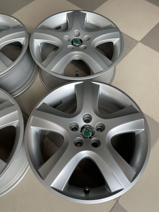 Легкосплавні диски титани R16 5/100 Skoda Volkswagen