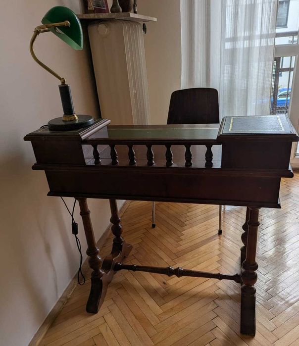Drewniane biurko vintage z nadstawką -  styl klasyczny / sekretarzyk