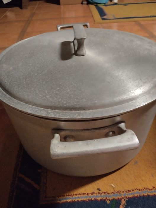 Tacho grande alumínio fundido