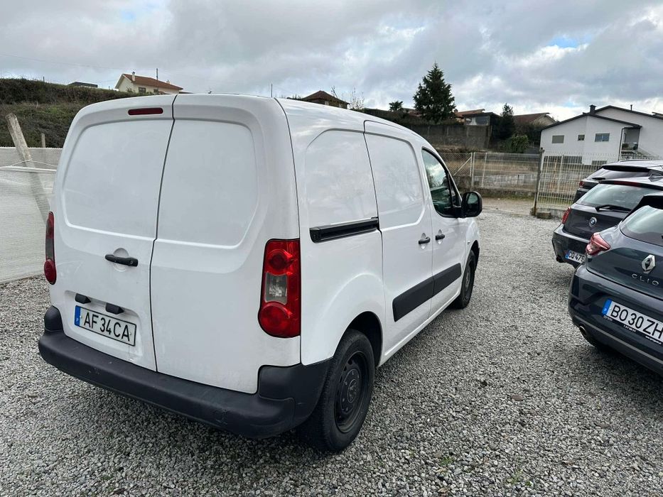 Peugeot partner .