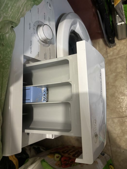Máquina de lavar roupa LG 7kg Direct Drive [MUITO BOM ESTADO]