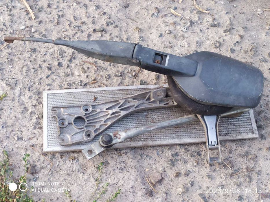 Трапеція дворников