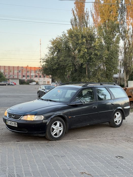Opel Vectra b 1.8 бенз