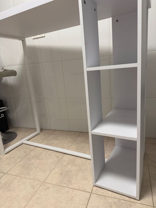 Mesa de refeição alta