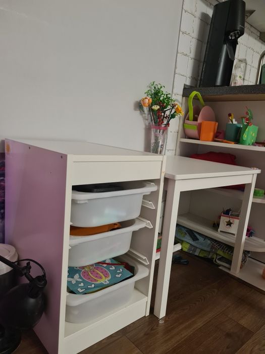 Ikea Regał trofast+ stolik dziecięcy  kritter +mammut krzesełko+