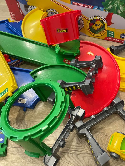 Ігровий набір Гараж із трасою Wader, паркінг