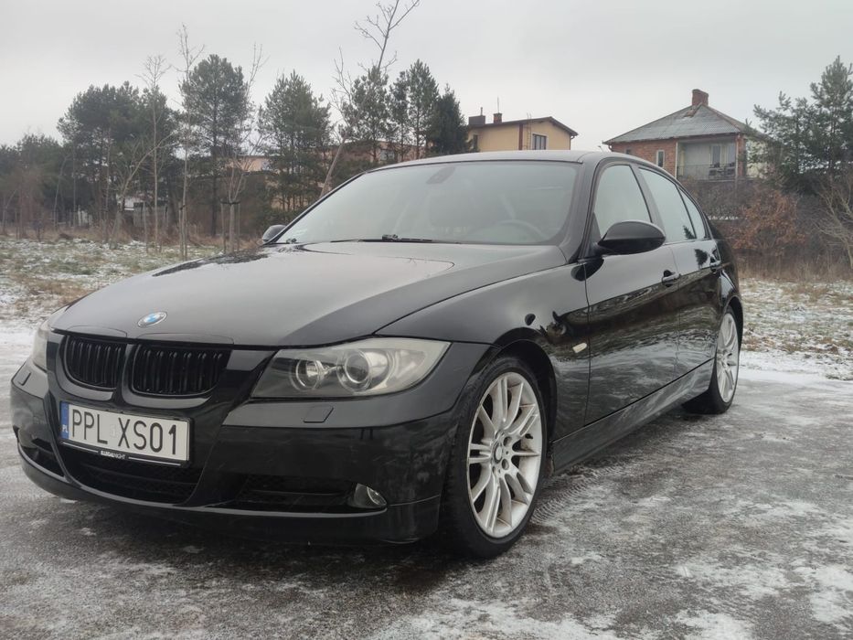 Bmw e90 320d 163km navi xenon pdc cupholdery