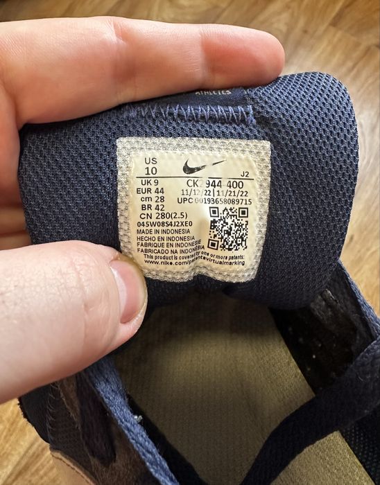 Кроссовки nike venture runner