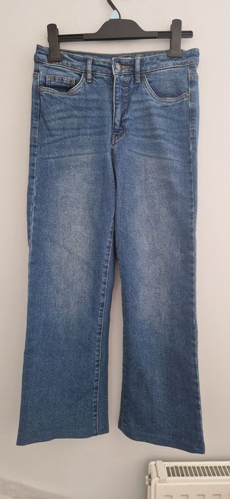 Dzinsy dzwony Denim Carla 38 z wysokim stanem I szerokimi nogawkami