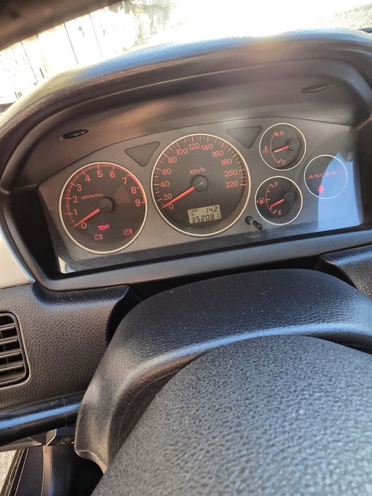 Продам Lancer 9 2.0 бензин