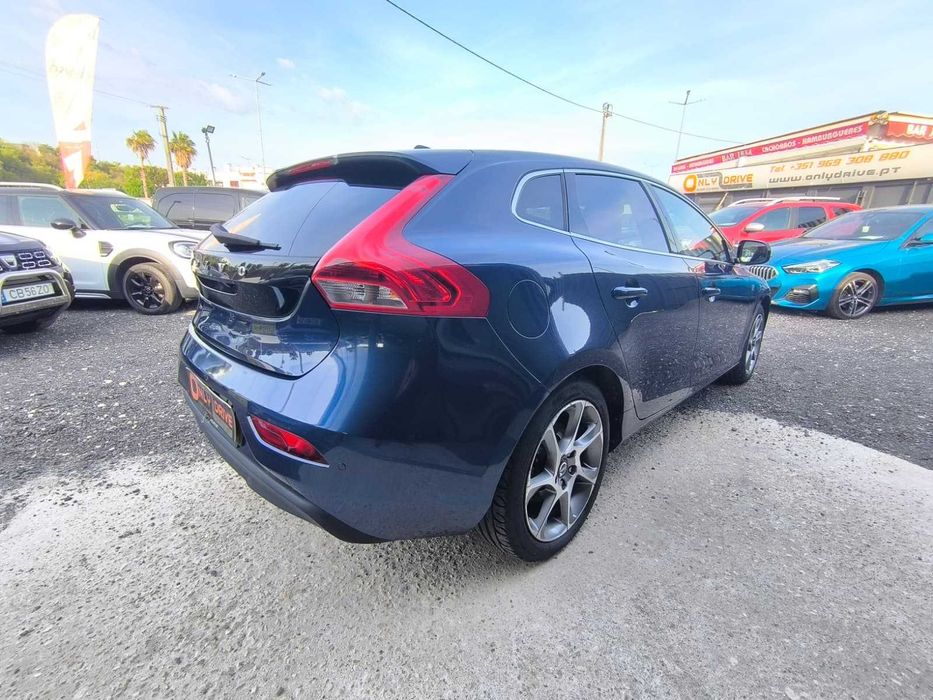 Volvo V40 1.6D2 115CV GPS Pele Vidros Escuros