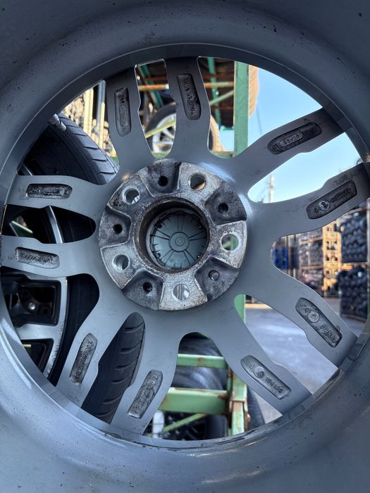 Felgi aluminiowe srebrne oryginał BMW 9.5x19" 5x120 ET48 72.6 FU15096
