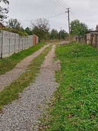 (7) Продаж земельної ділянки в с. Комарів (5813)