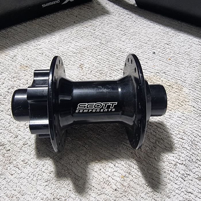 Piasta rowerowa przód  SCOTT COMPONENTS  oś 20X110  32 H szprych