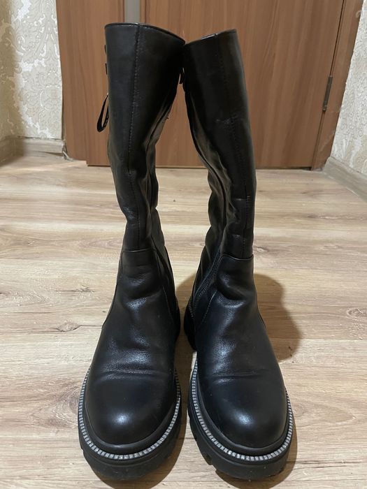 Кожаные теплые сапоги. Новые!