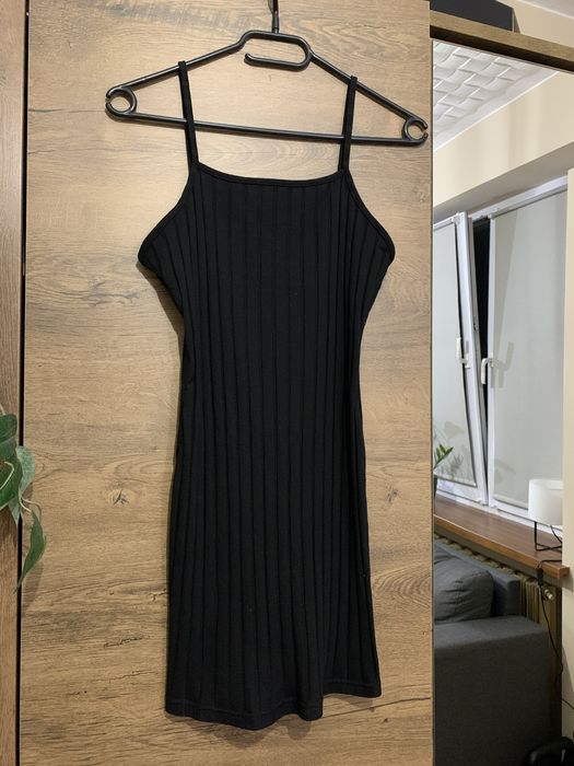 Krótka czarna sukienka XS