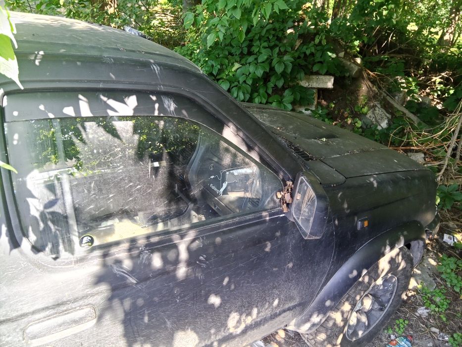 Nissan  KingCab 2,5TD