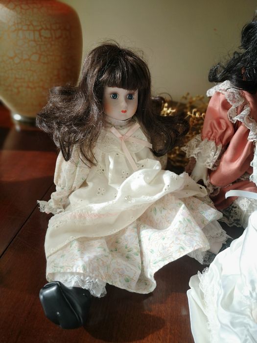Bonecas de porcelana de coleção