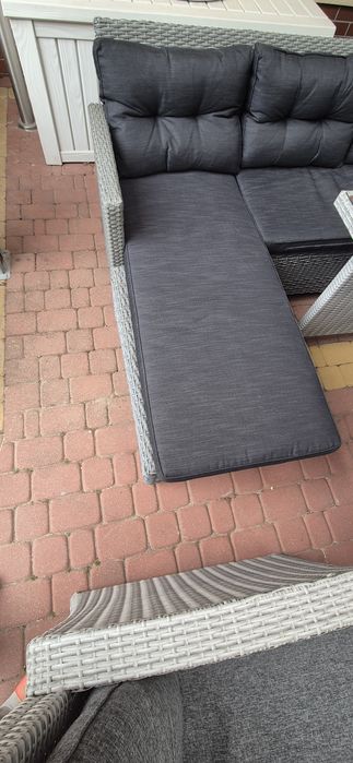 Sofa narożna z technorattanu