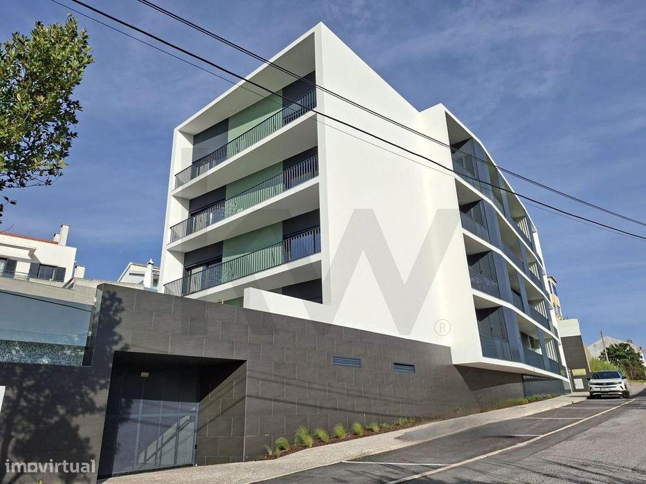 Apartamento T2 em Condomínio privado com Varandas, Piscina e Ginásio |