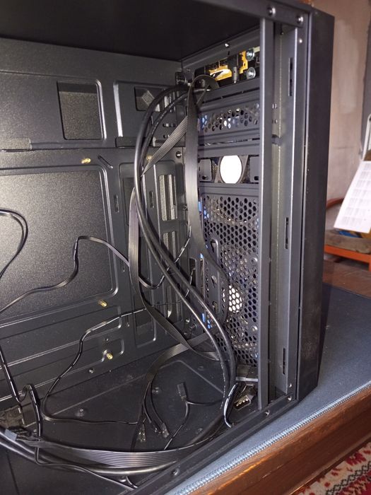 Obudowa Gembird Fornax 960B
