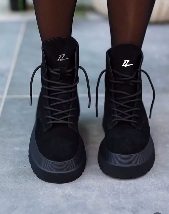 Продам кожаные ботинки