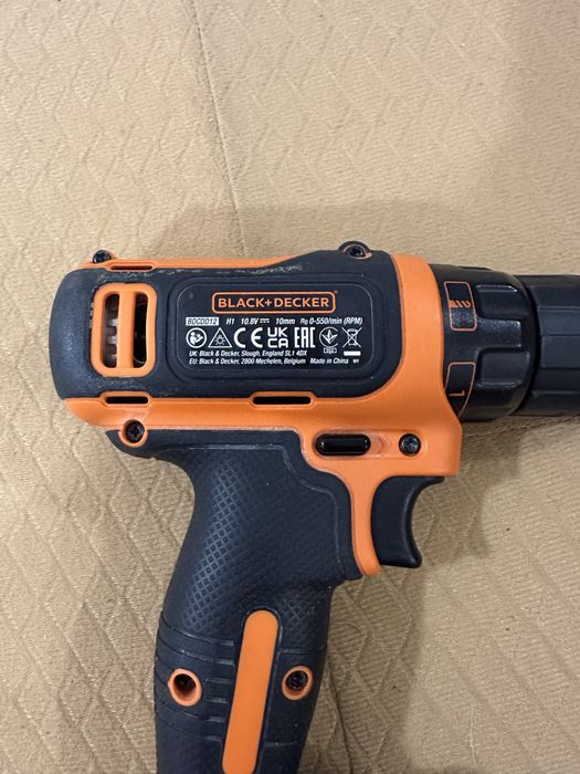 Дрель-шуруповерт аккумуляторный BLACK+DECKER