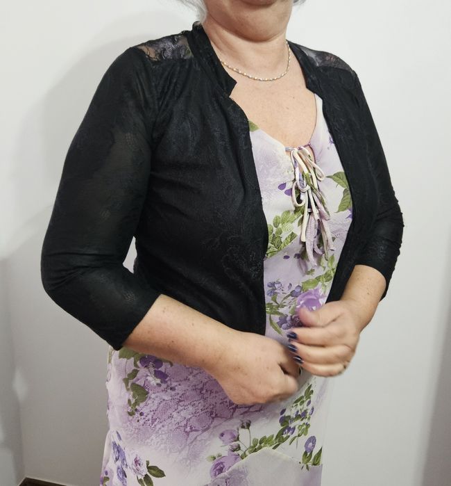 Jaqueta/bolero preto rendado M