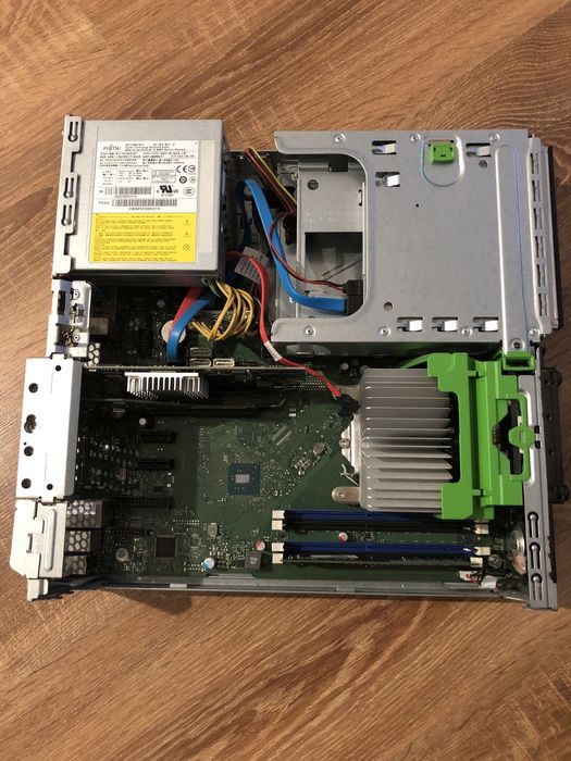 Fujitsu Esprimo D756 CPU Intel 6500 16gb ram 120gb SSD win10pro