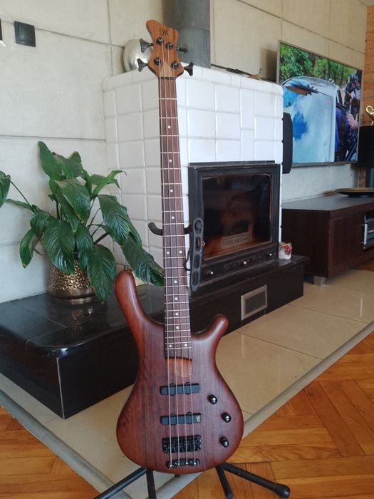 Gitara basowa Mayones be4