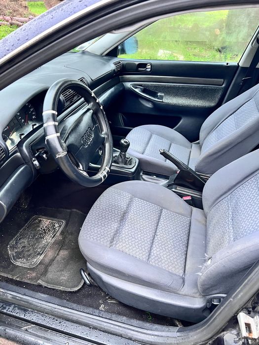 Vendo carro audi A4.