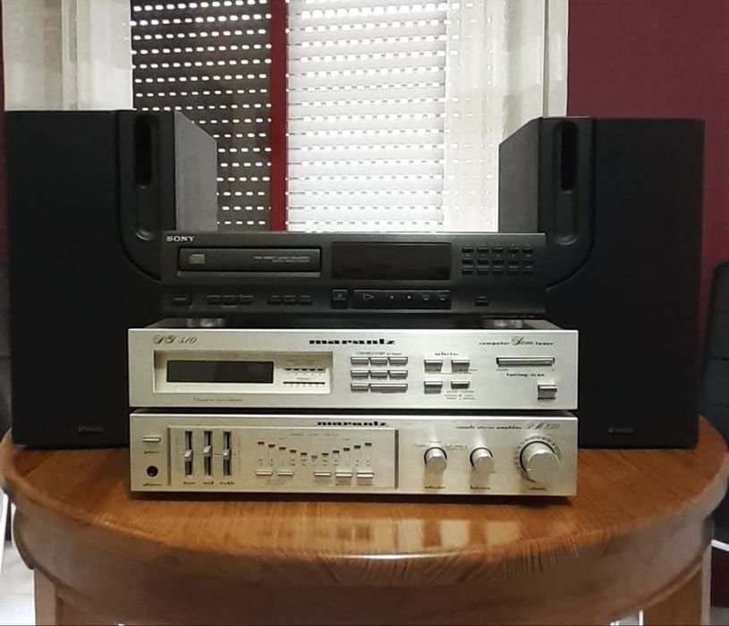 Sistema de som Marantz