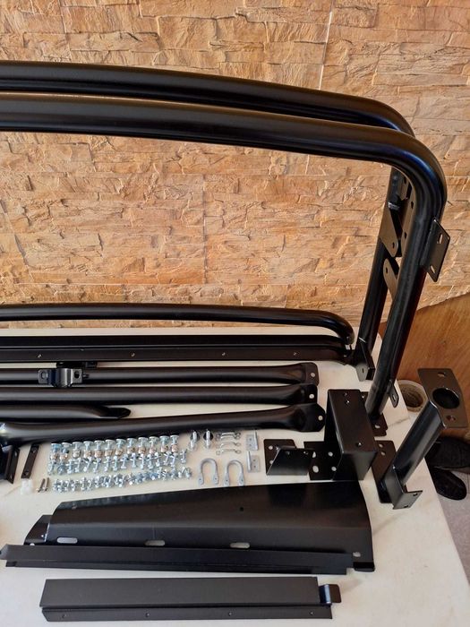Land Rover Defender 90 Roll Cage Soft Top