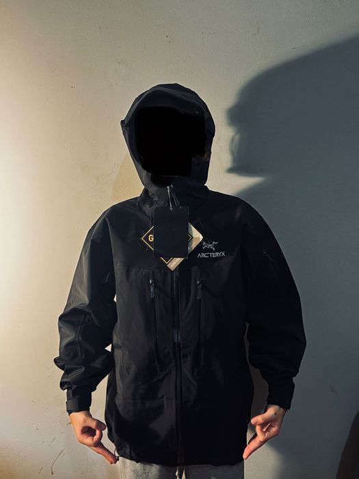 arcteryx waterproof jacket