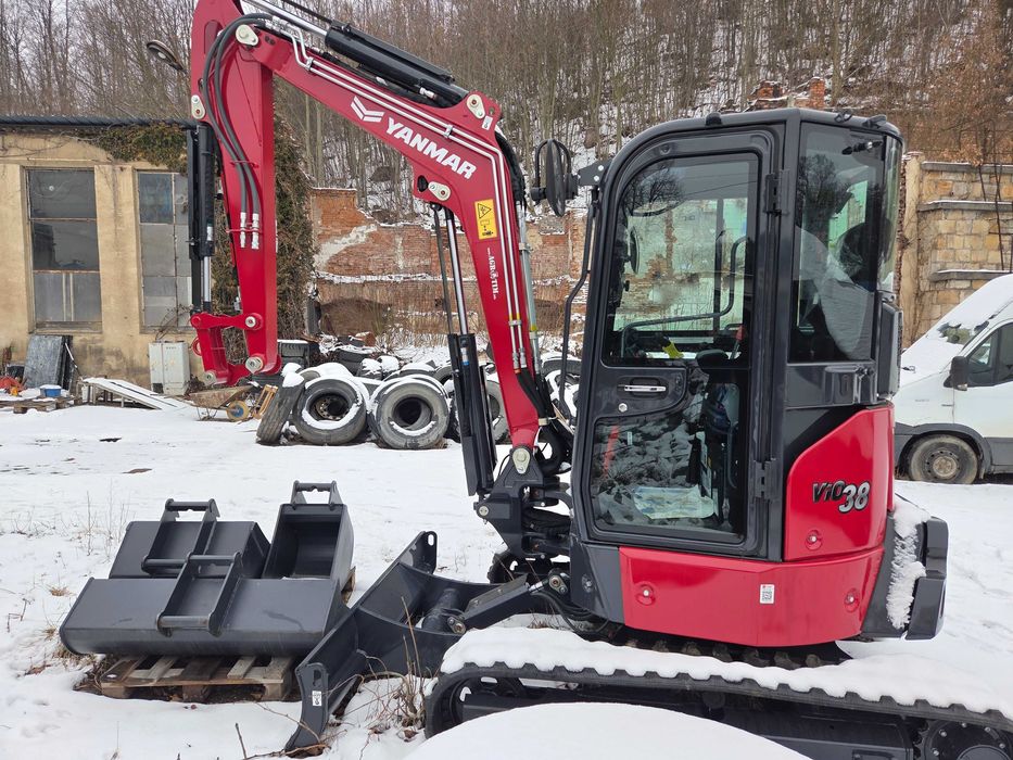 Usługi koparką gąsienicową - melioracje, budowa zbiorników wodnych