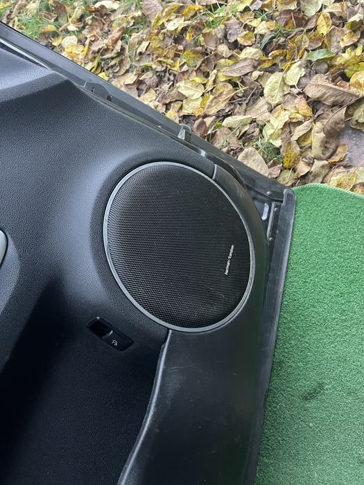 Mercedes gl колонки harman kardon