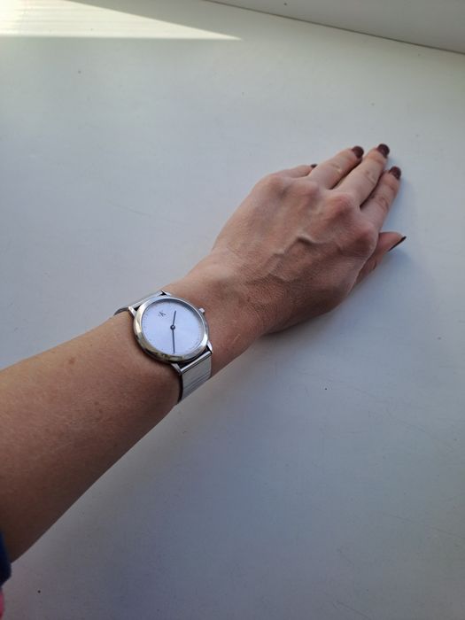 Продам часы Calvin Klein (унисекс)