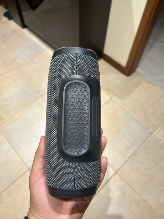 jbl charge essential