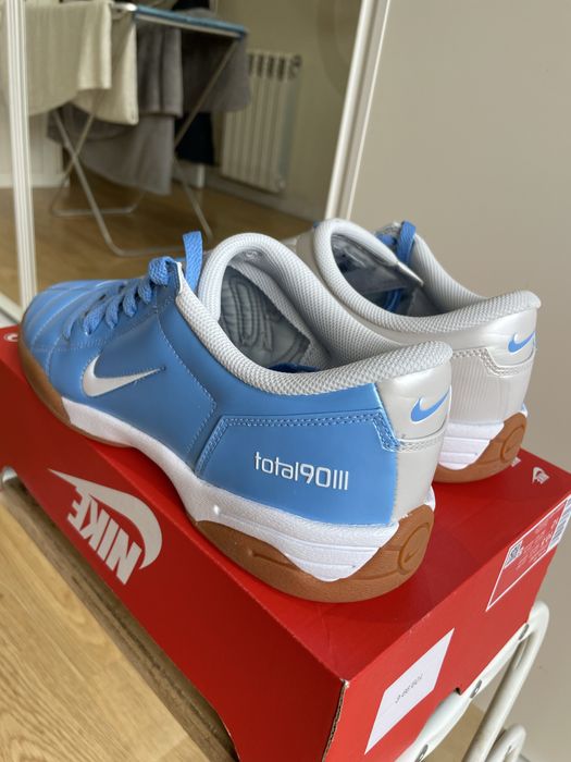 Nike total 90 azul/branco