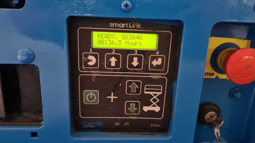 Самохідний ножицевий підіймач Genie, раб висота 10 метрів. Вир-во США