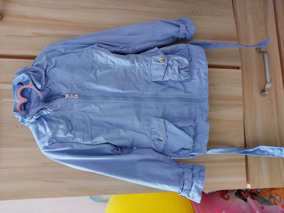 Ветровка для девочки