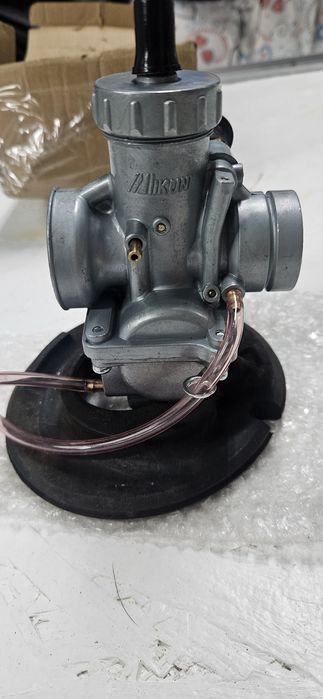 Carburador mikuni 28