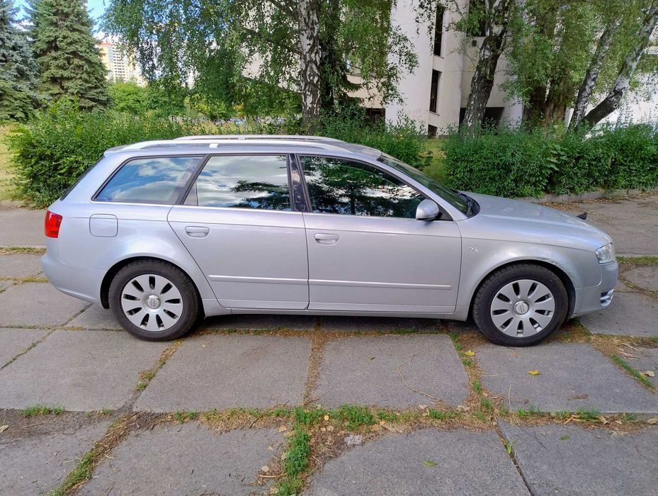 Audi A4 Avant 1.6 газ/бензин