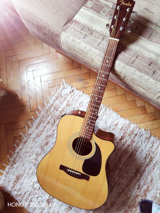 Koncertowa gitara Fender CD-60SCE Natural