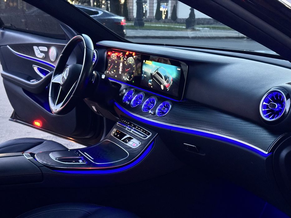 Mercedes-Benz E350 2022