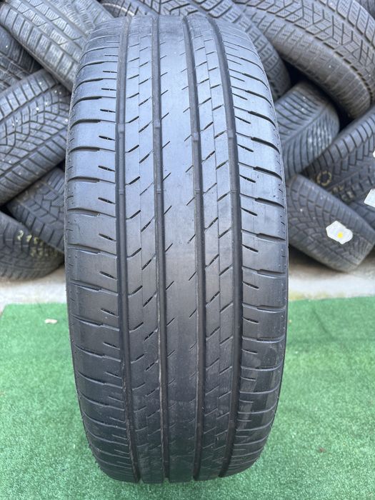*Opona pojedynka Bridgestone 225/60/18