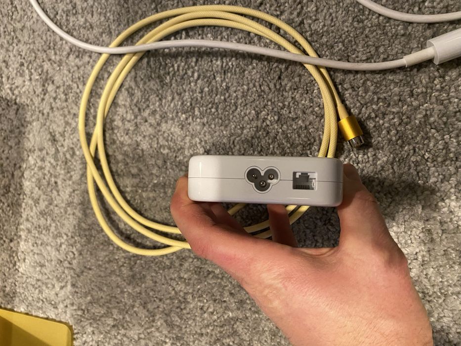 Apple iMac 24 Retina  4K M1 16GB Ram 1 TB 8GPU  8CPU , touch id