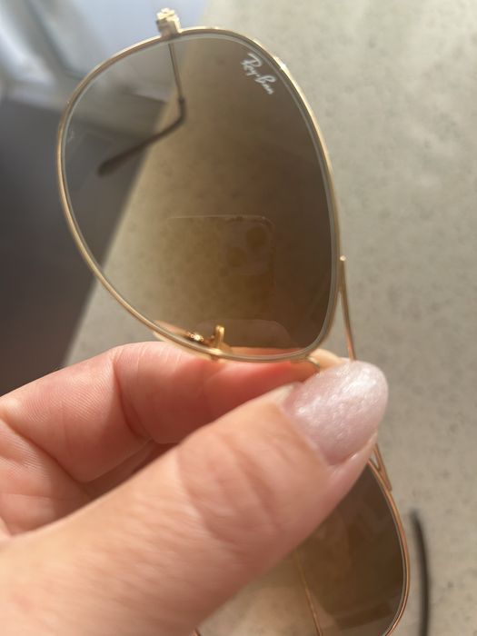 Vendo dois pares de óculos de sol Ray-Ban usados