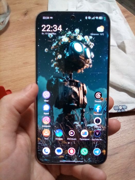 Poco  F7  12/256